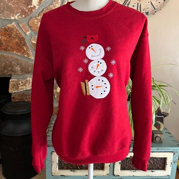 Handmade Women’s Snowman Cardinal Crewneck Sweatshirt Size Medium Red - Picture 1 of 10